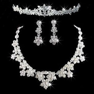 Bridal accessories wholesale, bridal three sets necklace, European and American wedding accessories, wedding jewelry set wholesale