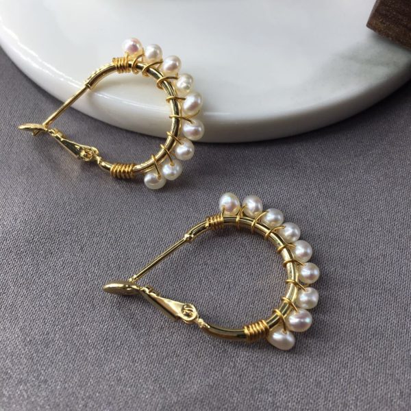 14K Gold Injection Fresh Water Pearl Hand As Earrings Pearl Ear Hook Fashion Versatile