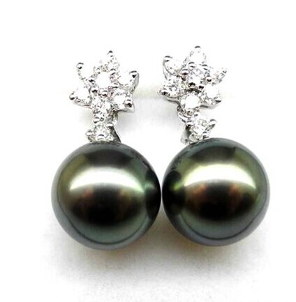 Black pearl earrings