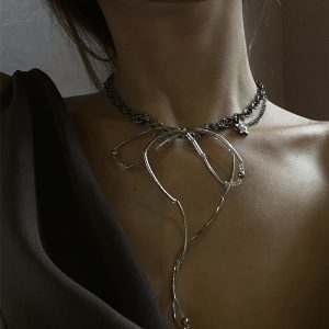 Make Old Silver Stereoscopic Bow Necklaces