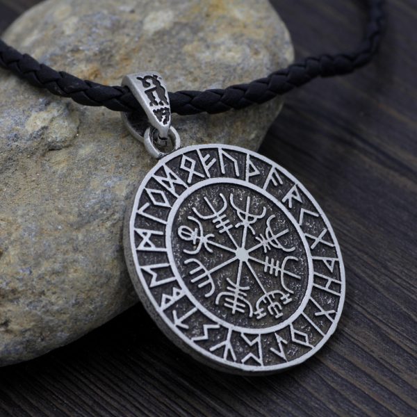 Nordic Viking Myth ODing Lunavin Pendant Necklace