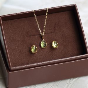 Irregular Olivine 925 Silver Ear Stud Necklace