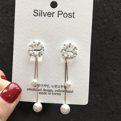 Pearl garland stud earrings