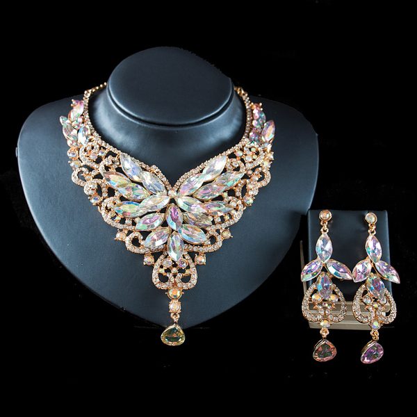 2021 speed selling explosion, African, European and American color exaggerated bride necklace earrings set of alloy manufacturers