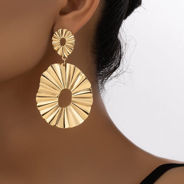 European And American Fashion Irregular Earrings Female Geometric Circle Ear Studs