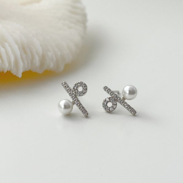 Sterling Silver Niche Design Simple And High-endPercentage Imitation Pearl Earrings For Women