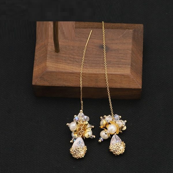 Natural Pearl Earrings Elegant Retro Zircon Flower Cluster High Sense Niche Accessories