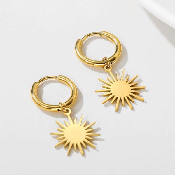 Retro Eight-pointed Stars Women's Stainless Steel Earrings