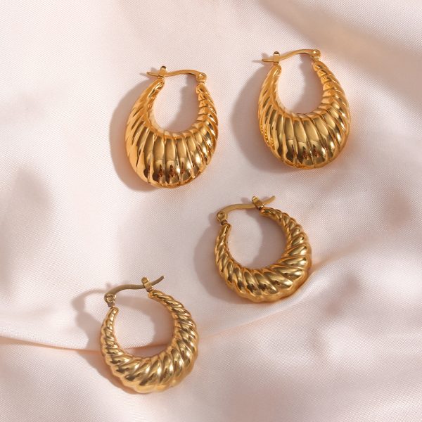 Minimalist Retro Stainless Steel Golden Hollow Geometric Round Earrings