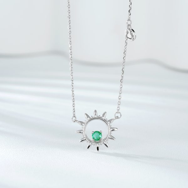 Women's Personality Collar Chain Round Temperament Emerald Necklace