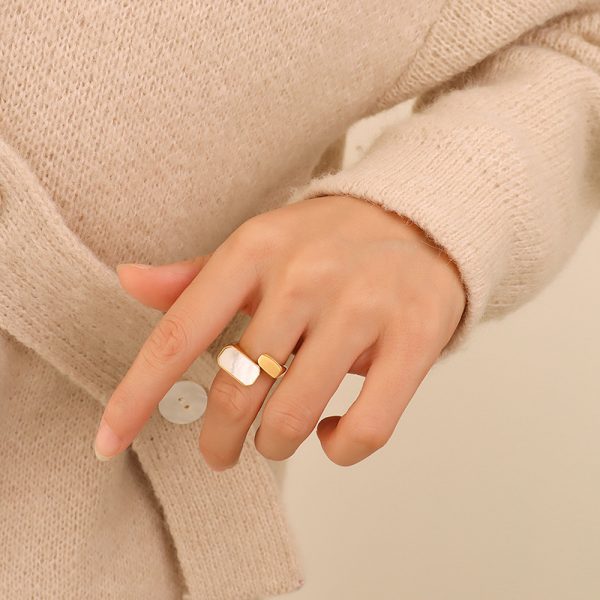 Ins Style Retro Modern White Sea Shell Ring