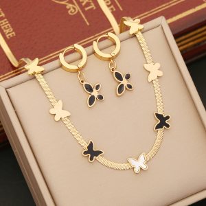 Fashion Butterfly Ornament Stainless Steel Jewelry Clavicle Chain