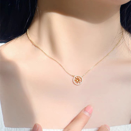 Women's Graceful And Fashionable Citrine Zircon Clavicle Necklace