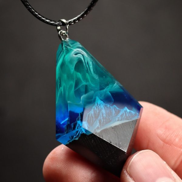 Snow Mountain Aurora Resin Luminous Pendant Noctilucent Necklace