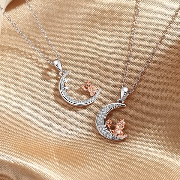 Women's Fashionable Simple Full Diamond Moon Glossy Pendant Necklace