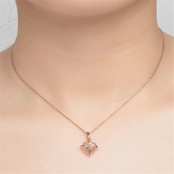 Love Heart-shaped Powder Crystal Pendant Necklace Plated 925