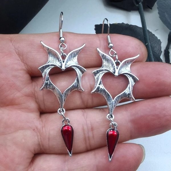 Halloween Retro Dripping Wings Bat Wings Earrings