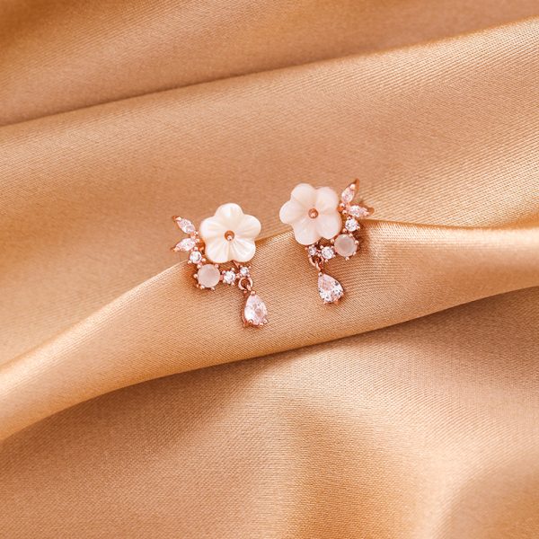 Women's Shell Flower Drop Zircon Earrings