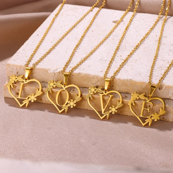 18K Gold Plating Stainless Steel Love Heart Flowers Hollow Necklace