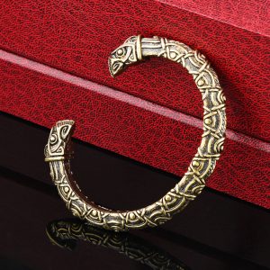 Exquisite Viking Aoding Crow Head Bracelet