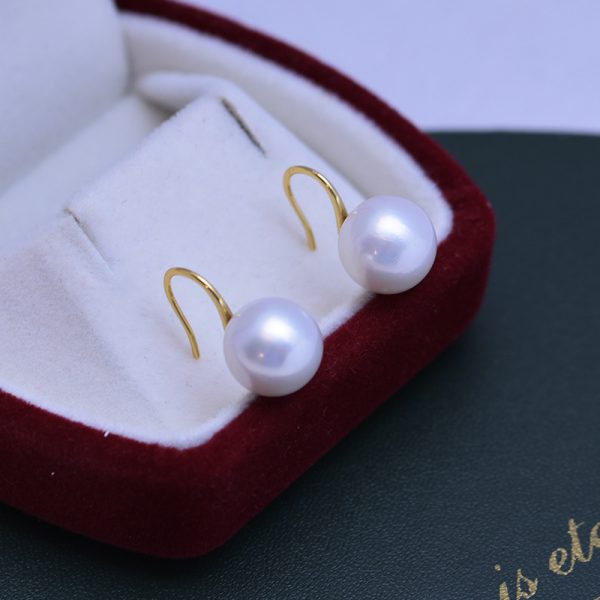 Perfect Circle Strong Light Fine Micro Flaw Pearl Earrings