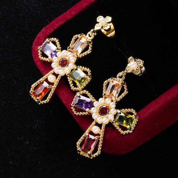 Luxury Stud Earrings Gold-plated Color Zircon Ornament