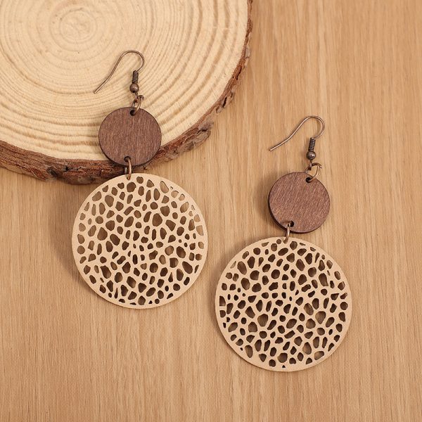Bohemian Style Stitching Wooden Disc-shaped Earrings European And American Retro Hollow Leather Earrings