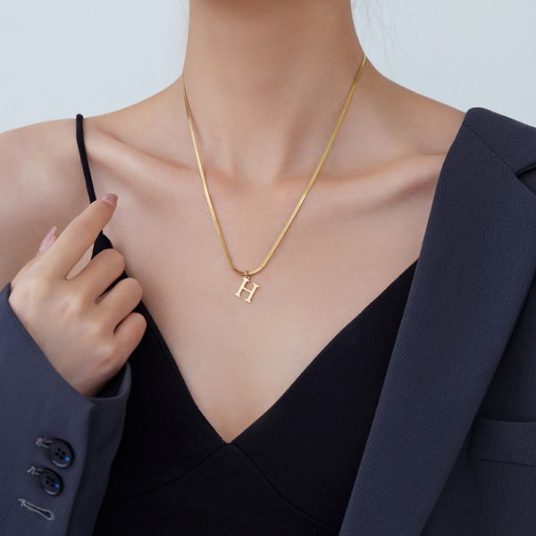 Stainless Steel Necklace High-grade Light Luxury Letter H Necklace Female Titanium Steel Clavicle