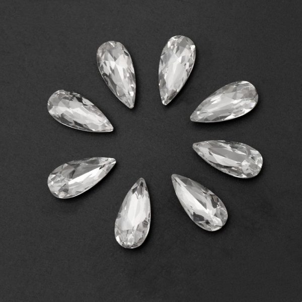 Slender Model Drop-shaped Pointed Bottom Fancy Shape Diamonds