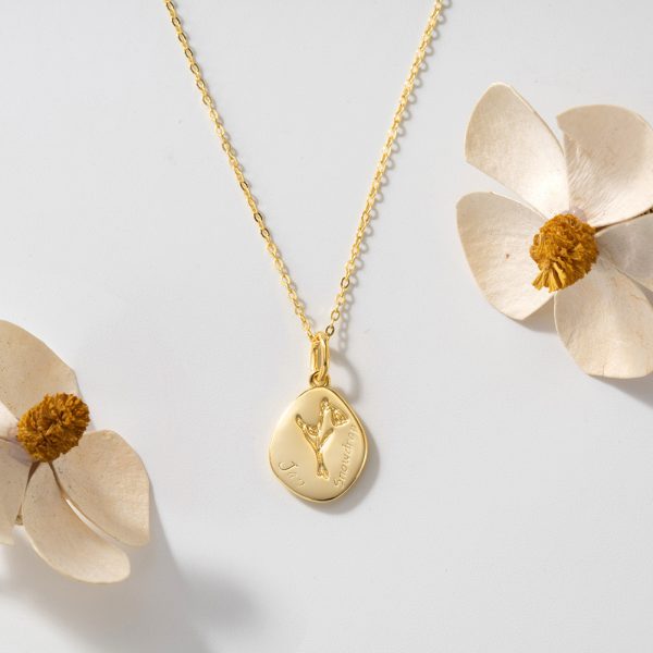 Personality December Flower Irregular Necklace