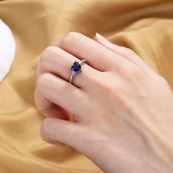 Minority Simple Love Heart-shaped Ring Female Color Zircon