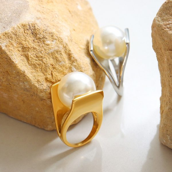 Women's Y-shaped Pearl Titanium Steel Plated 18K Gold Ring