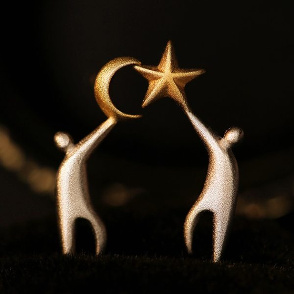 Exquisite High-end Girls' Sterling Silver Stud Earrings